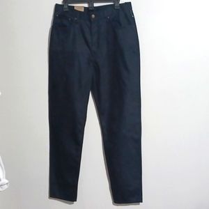 NWT - Size W31 x L30 LEVI's black pants. "High-Waisted Mom Jeans"  Casual